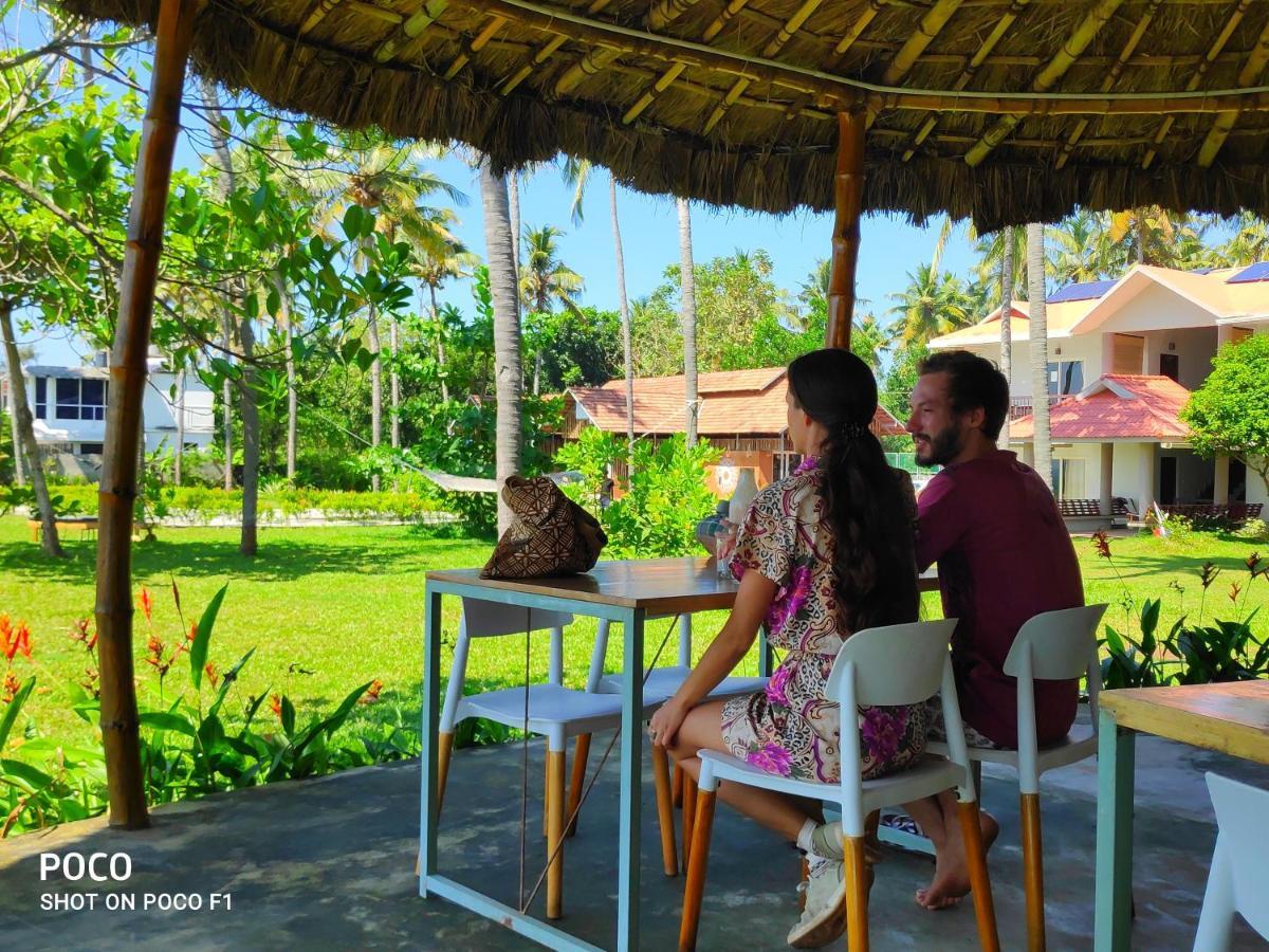 Pura Vida Varkala Hotel Bagian luar foto