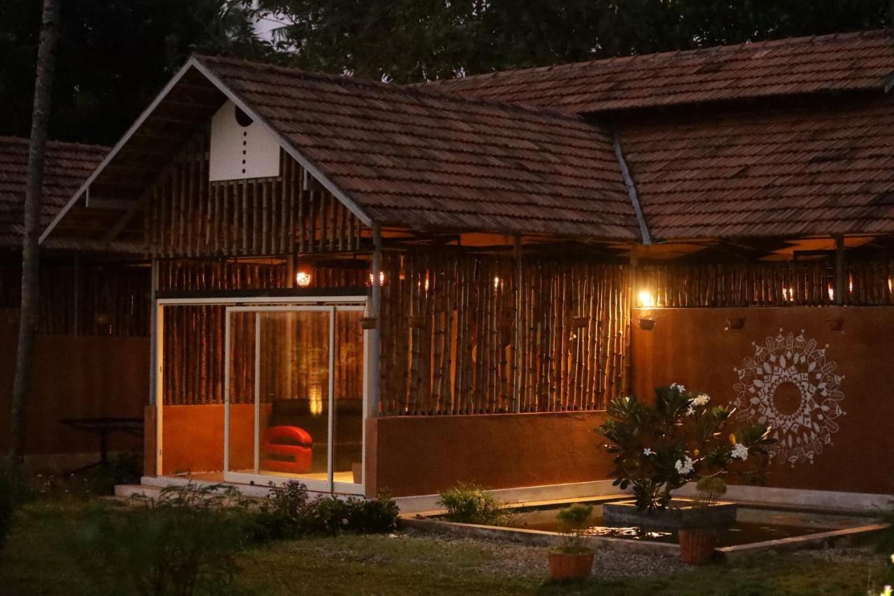 Pura Vida Varkala Hotel Bagian luar foto