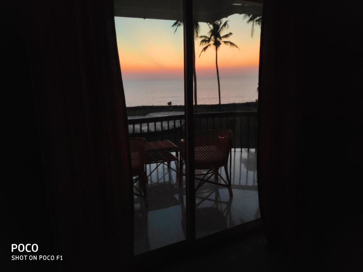 Pura Vida Varkala Hotel Bagian luar foto