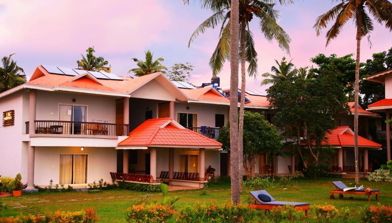Pura Vida Varkala Hotel Bagian luar foto