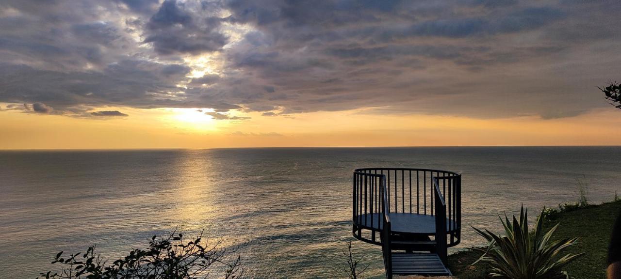Pura Vida Varkala Hotel Bagian luar foto