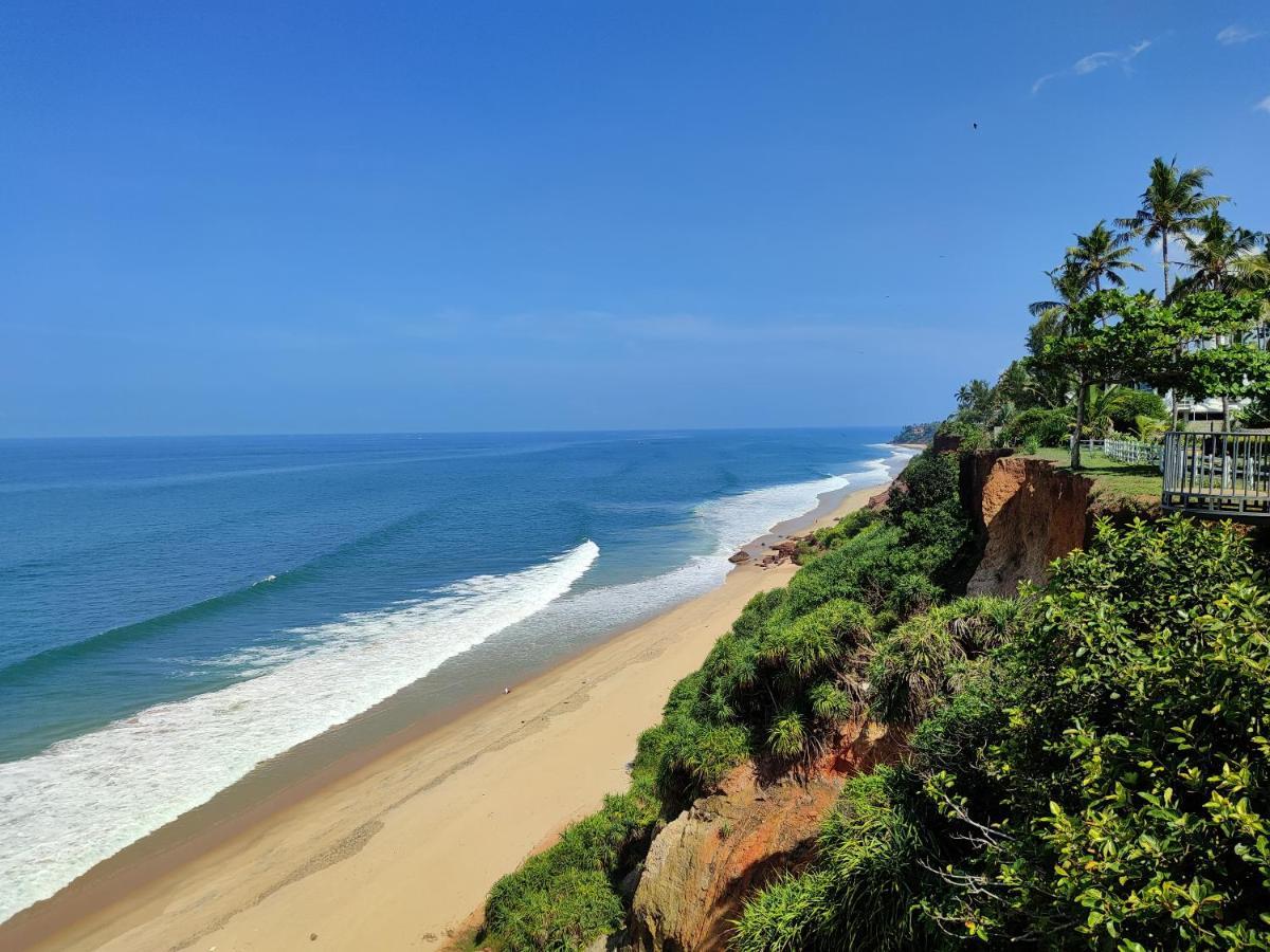 Pura Vida Varkala Hotel Bagian luar foto
