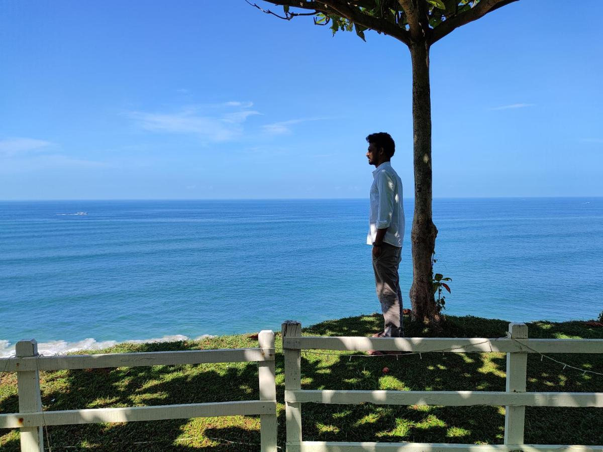 Pura Vida Varkala Hotel Bagian luar foto