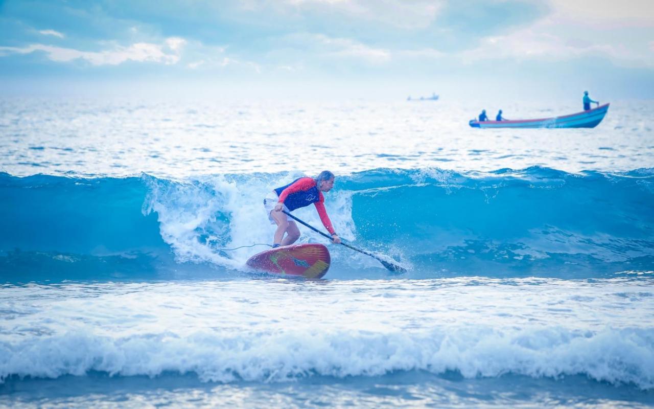 Pura Vida Varkala Hotel Bagian luar foto