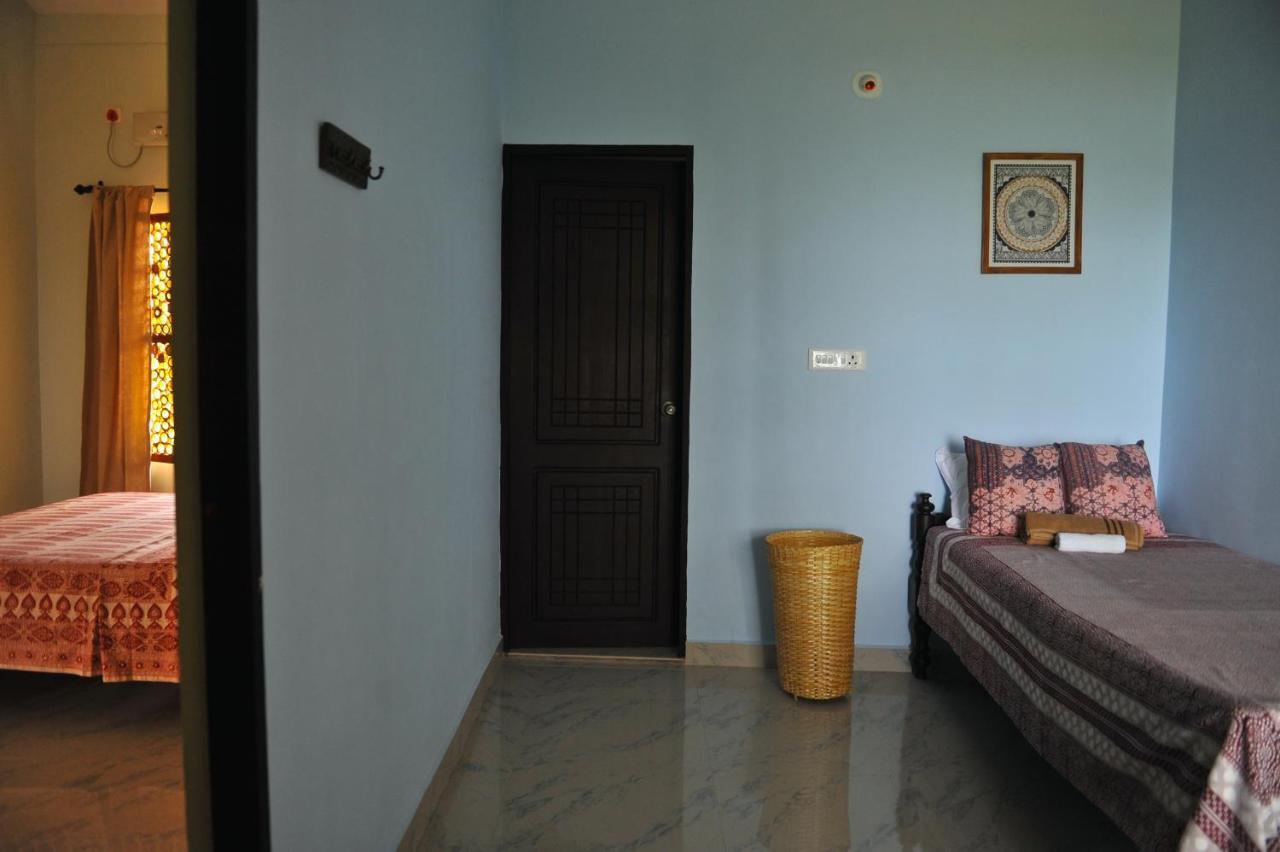 Pura Vida Varkala Hotel Bagian luar foto